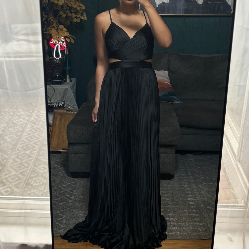 ⚫️ LULUS Got the Glam Black Pleated Cutout Maxi Dress - Picture 10 of 12